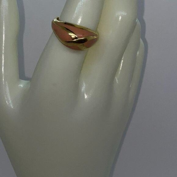 Gold-Tone & Pink Ring Women's Size 8 - Picture 1 of 10